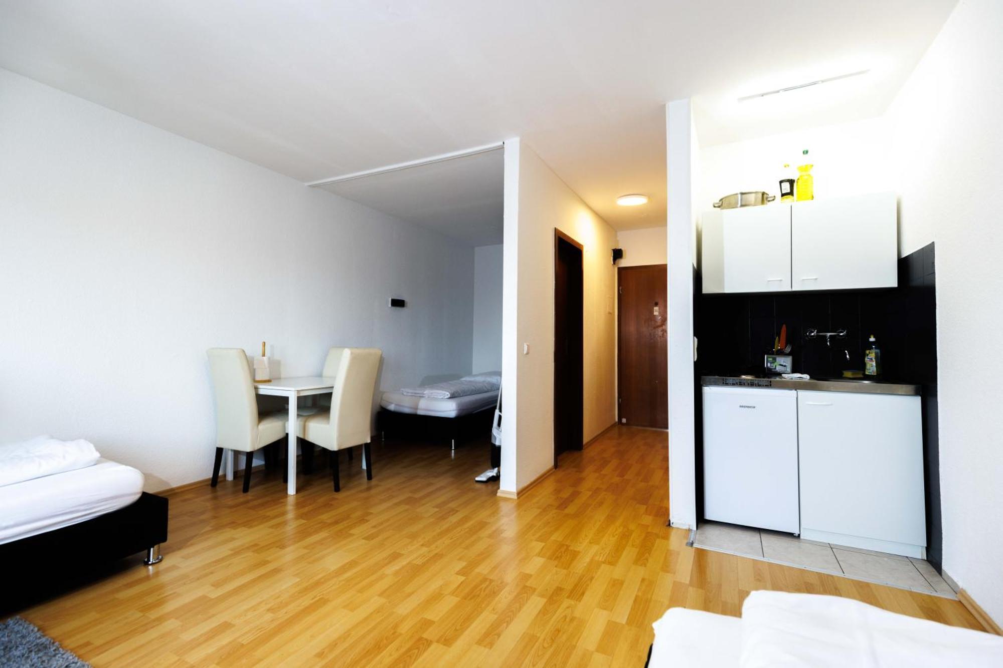 Apartmenthaus - Ludwigshafen Extérieur photo