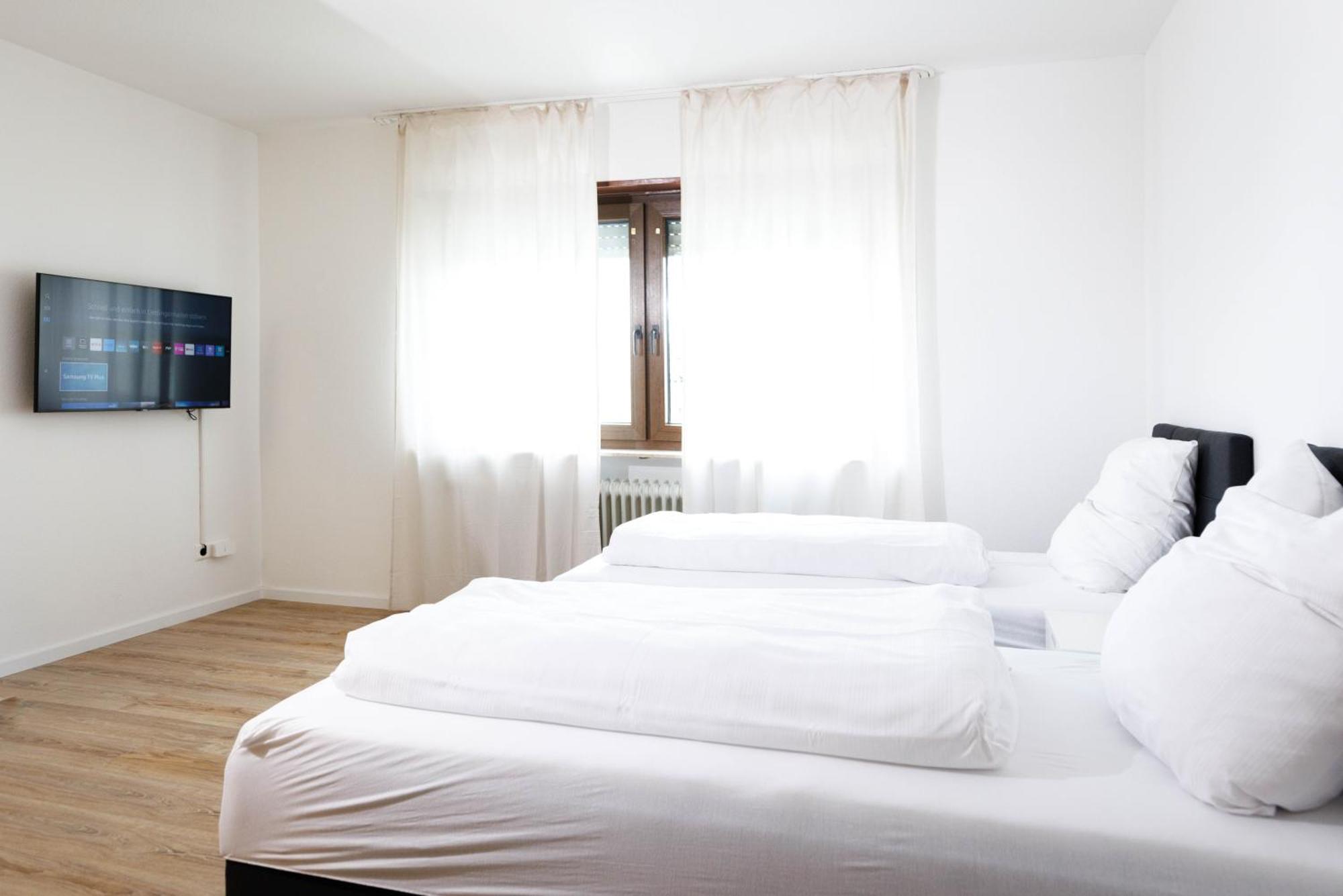 Apartmenthaus - Ludwigshafen Extérieur photo